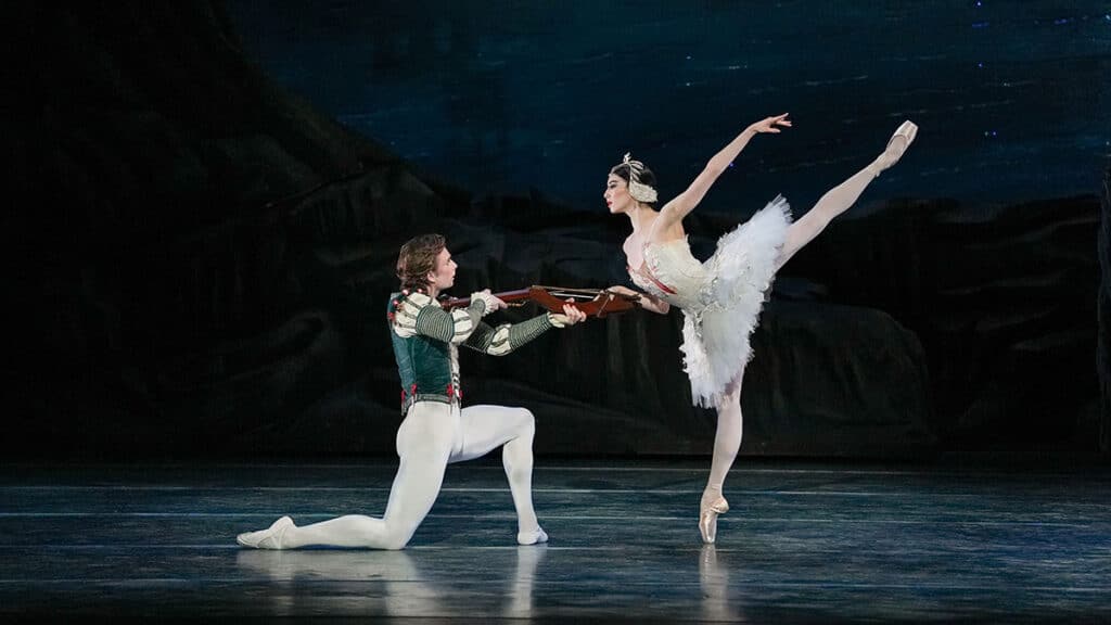 American Ballet Theatre "Swan Lake" Chloe Misseldine & Aran Bell (Emma Zordan/ABT)