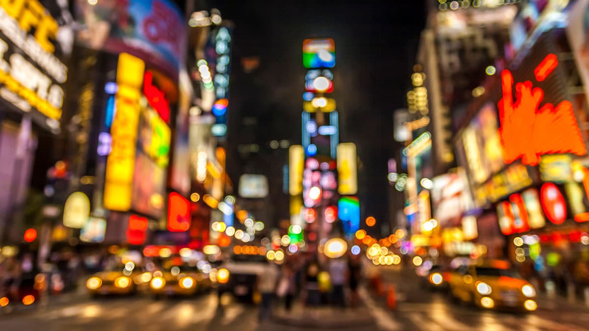 Times Square Theater District NYC (Marcos Souza/Dreamstime)