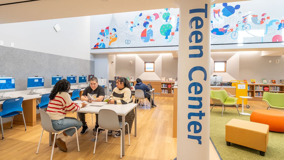 125th Street Library, New York Public Library in "El Barrio" East Harlem (NYPL)