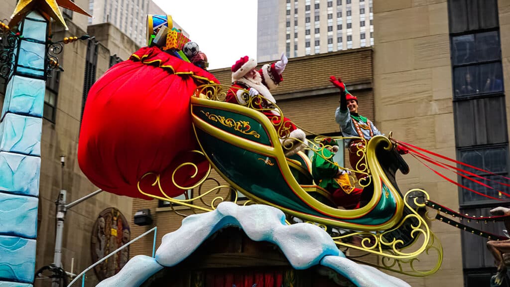 Macy's Thanksgiving Day Parade Santa Claus (NycRuss/Dreamstime)